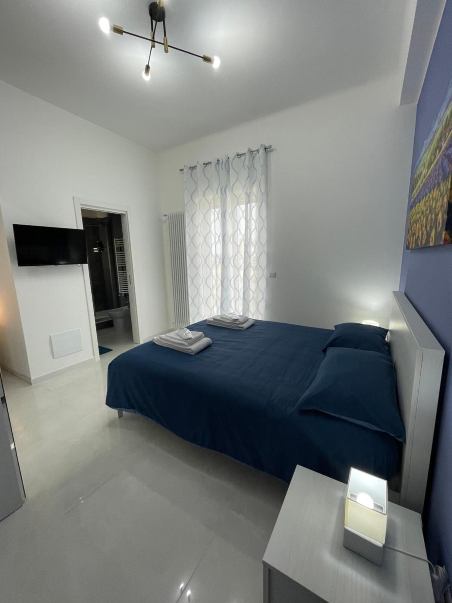 B&B Holden House Bari Buitenkant foto