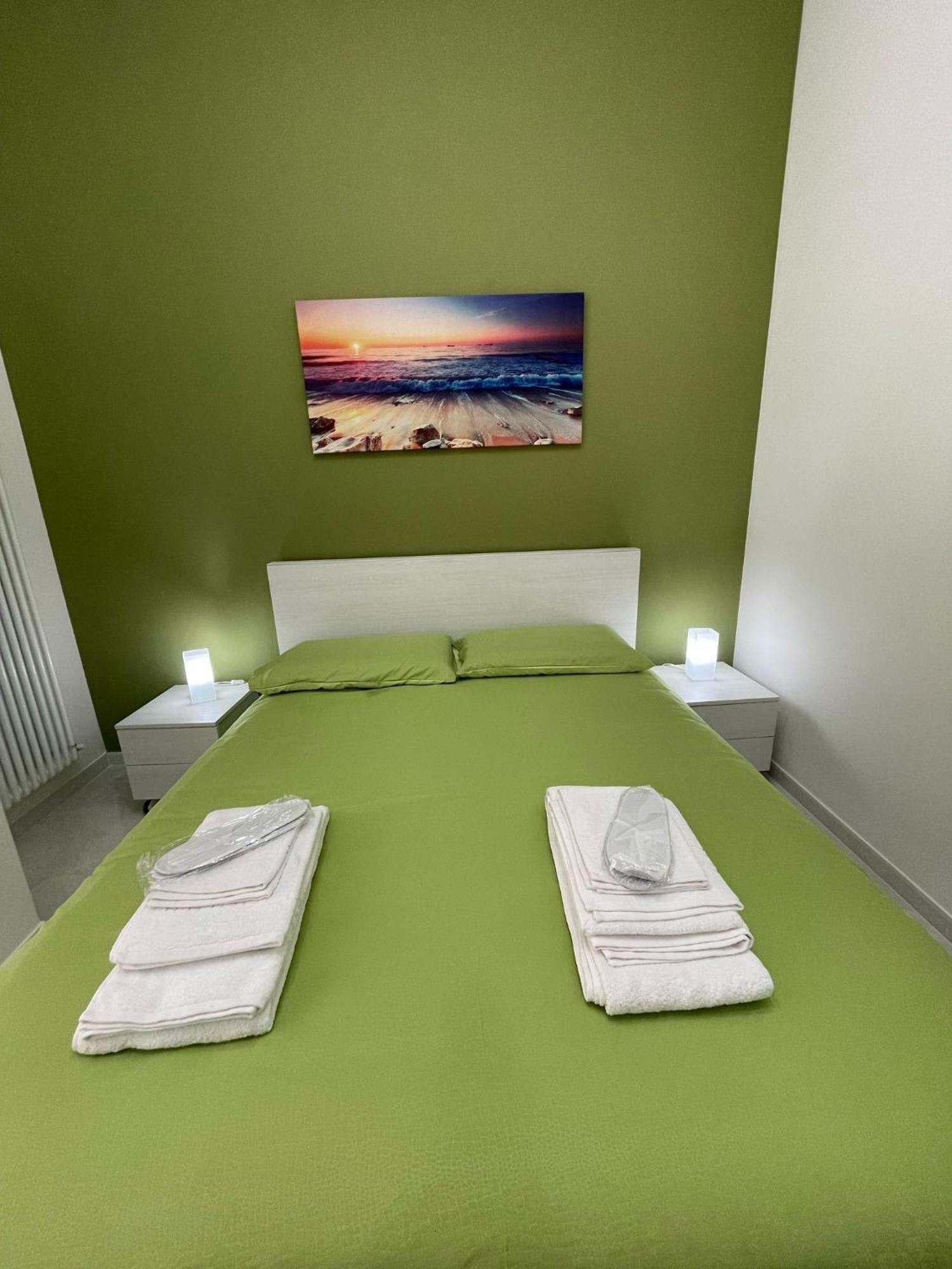 B&B Holden House Bari Buitenkant foto