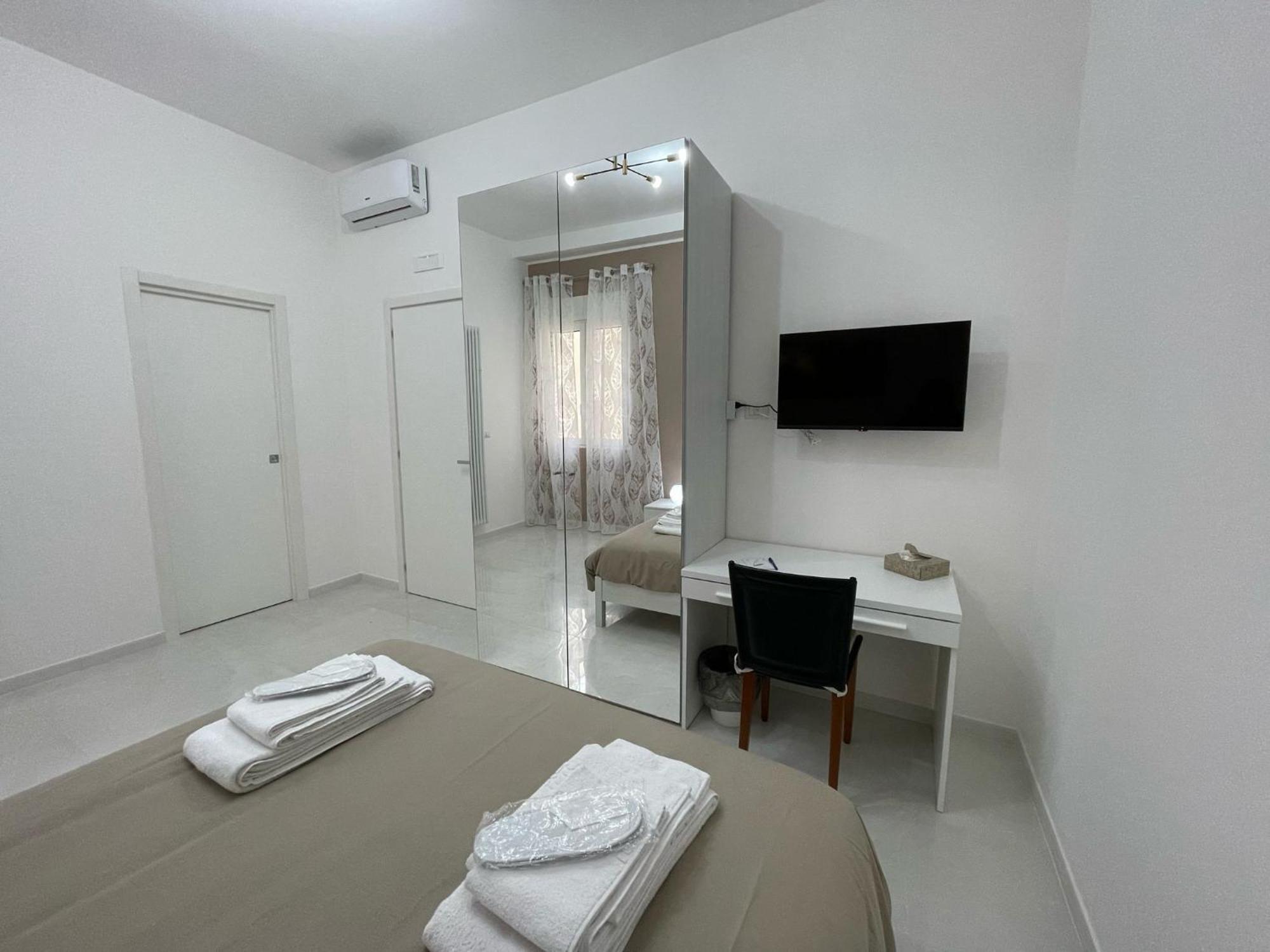 B&B Holden House Bari Buitenkant foto