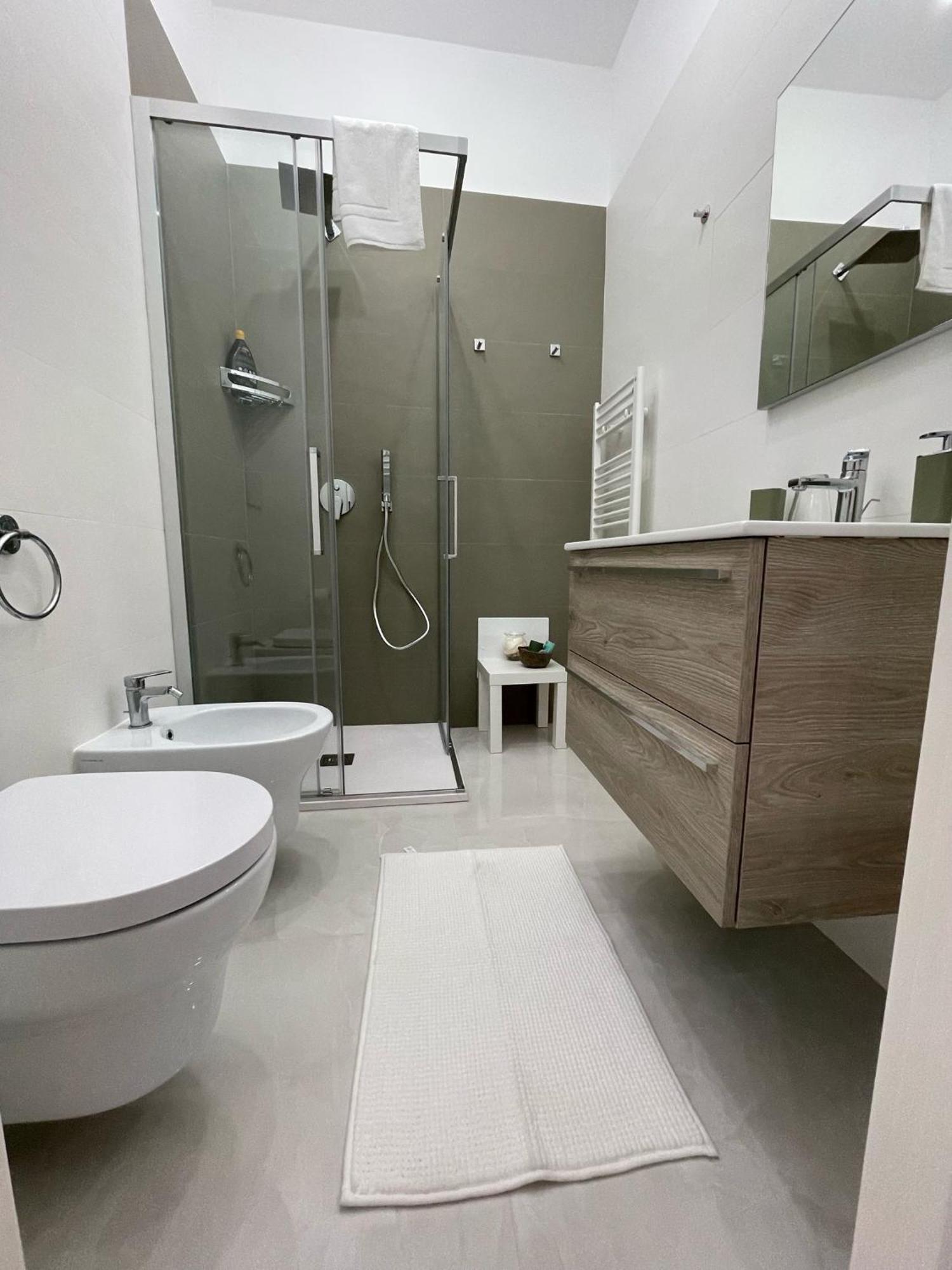 B&B Holden House Bari Buitenkant foto