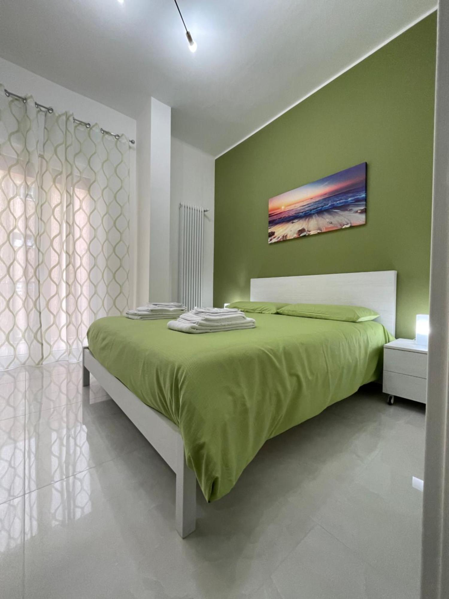 B&B Holden House Bari Buitenkant foto